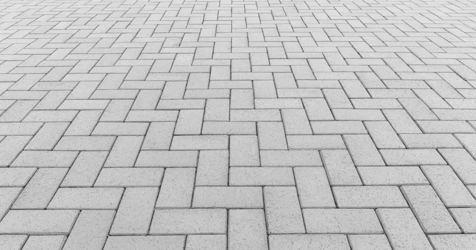 Dicas para a Manutenção e Conservação de Pavers em Áreas Externas